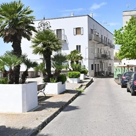 Selene Πανσιόν Mottola